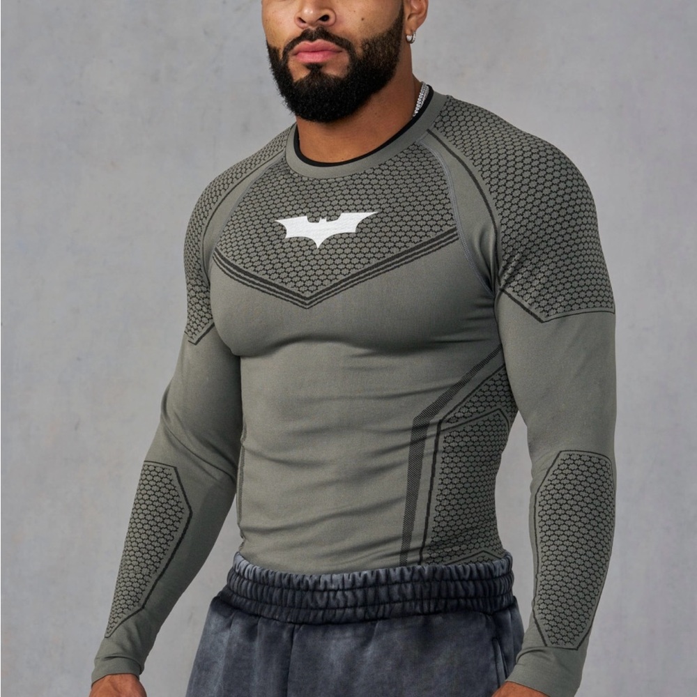 Youngla Batman Compression Long Sleeve Size Small Gray Green In Hands